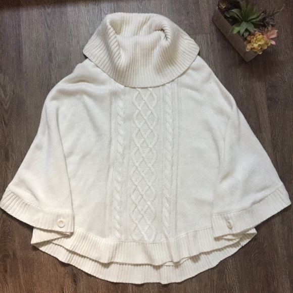 Black Rivet Sweaters - White Poncho Sweater Size Small